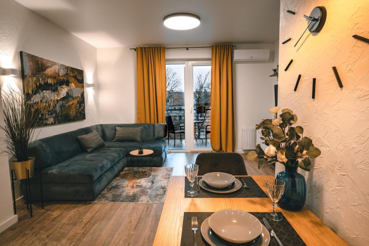 Ravelli 7 Apartment Klaipėda Exteriör bild
