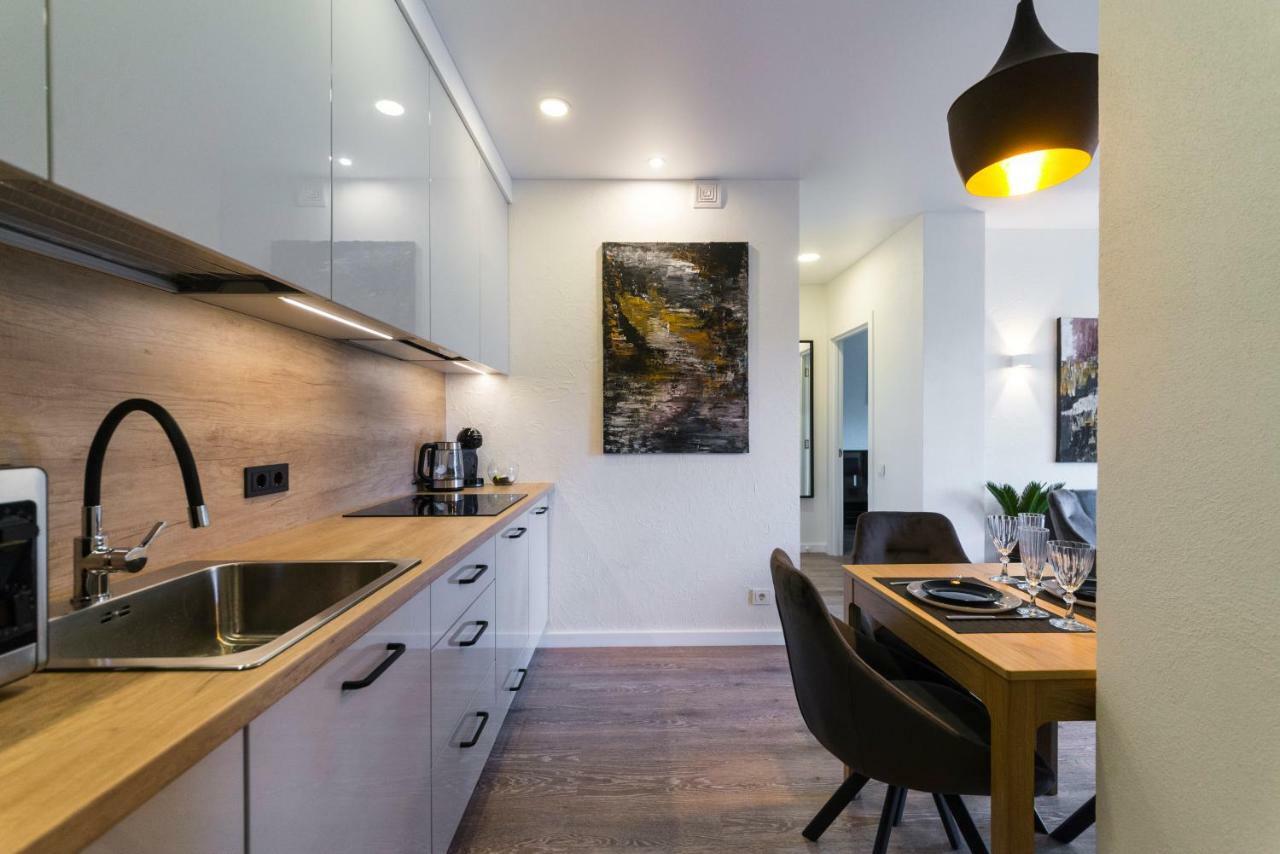Ravelli 7 Apartment Klaipėda Exteriör bild